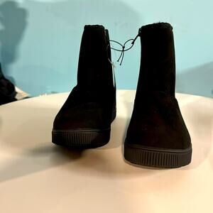 Girls' Holland Zipper Shearling Style Boots Black - Cat & Jack - SIZE 13